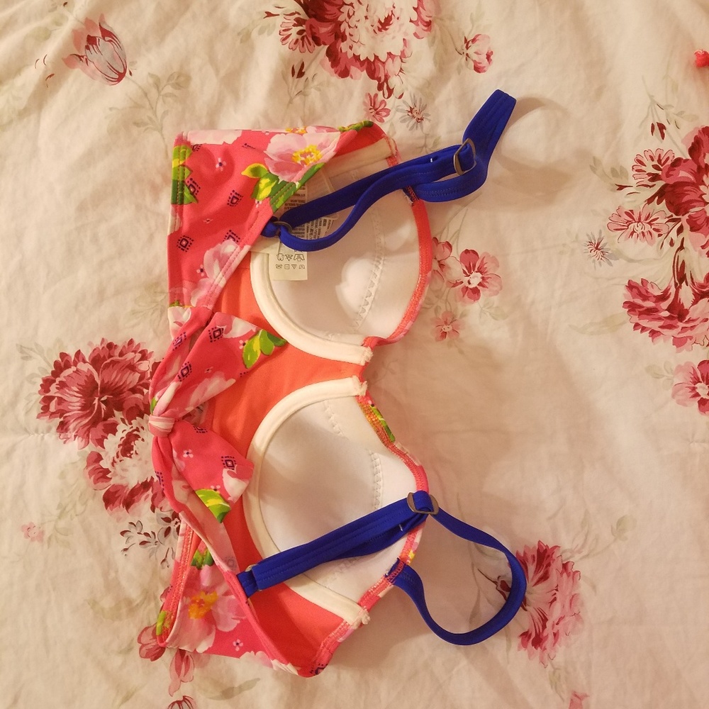 Bikini Top - Picture 3 of 5